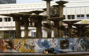 20 alexanderplatz nepek baratsaga szokokut brunnen der volkerfreundschaft 1990